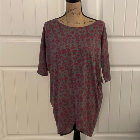 LuLaRoe Tops - Lularoe‎ Irma